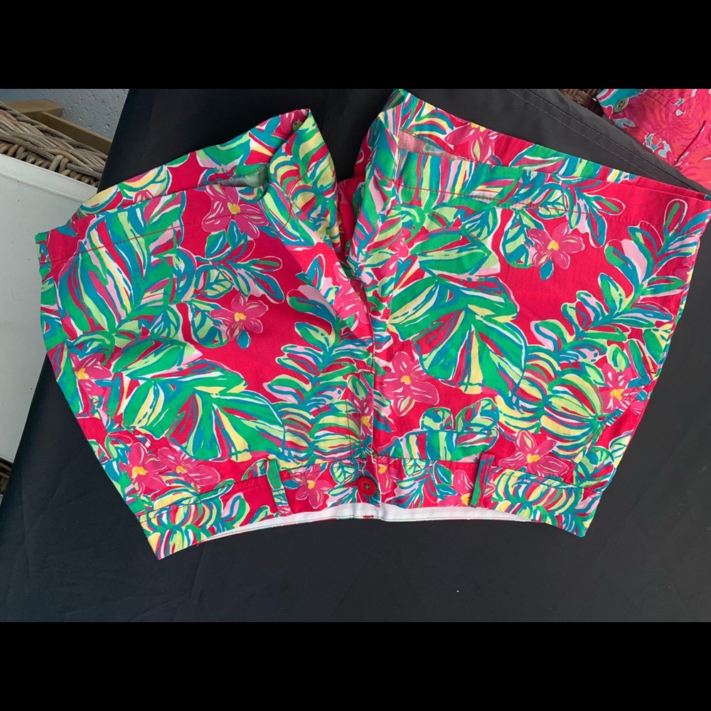 Lilly Pulitzer Shorts size 14.